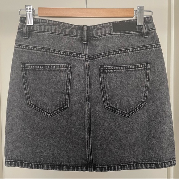 COPY - Denim skirt by ONLY - NEW with Tags 💖 Real nice classic style 🤍🖤 Quality🫰 - Picture 2 of 13